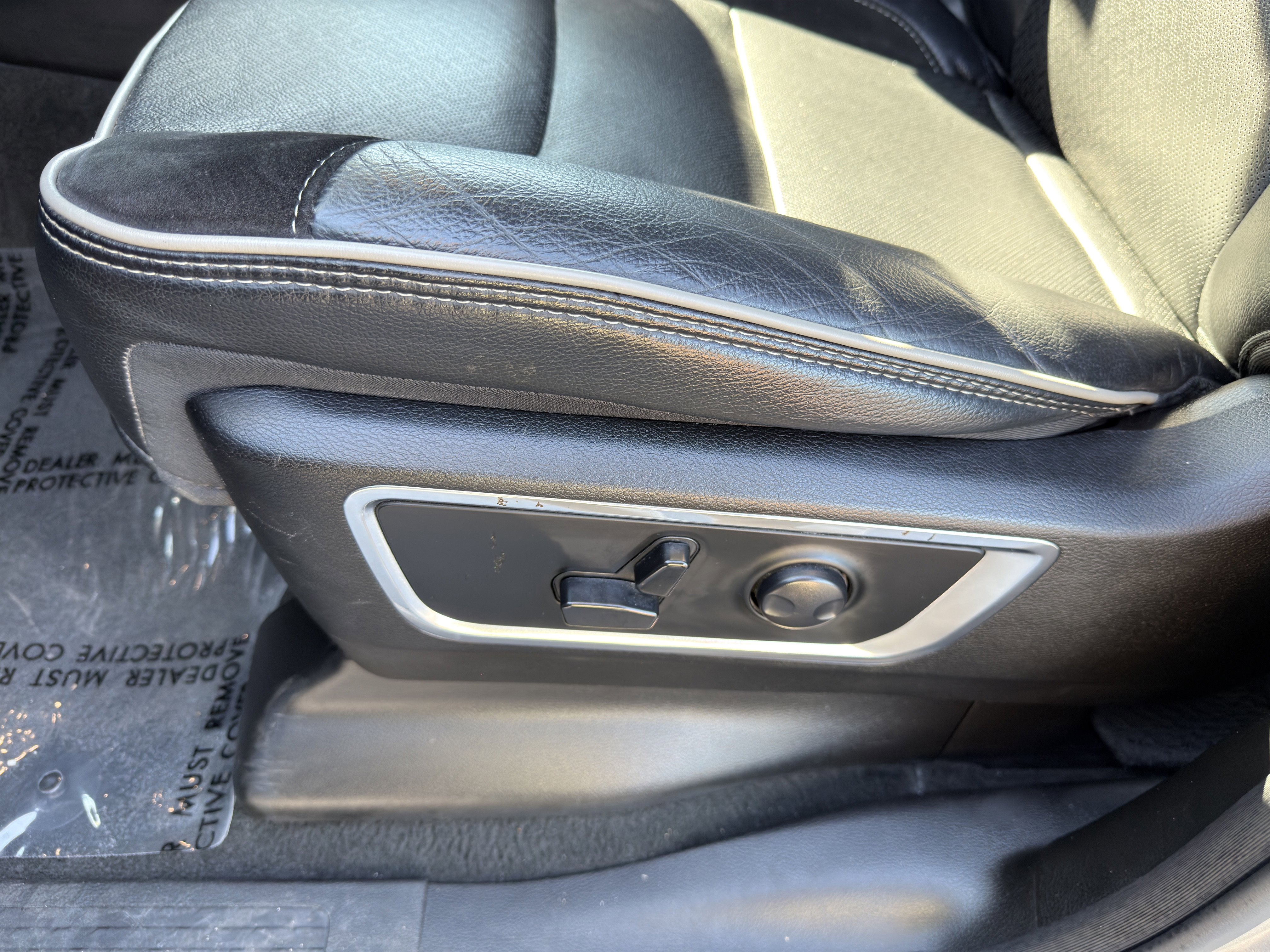 Used 2024 RAM 1500 Laramie image 29