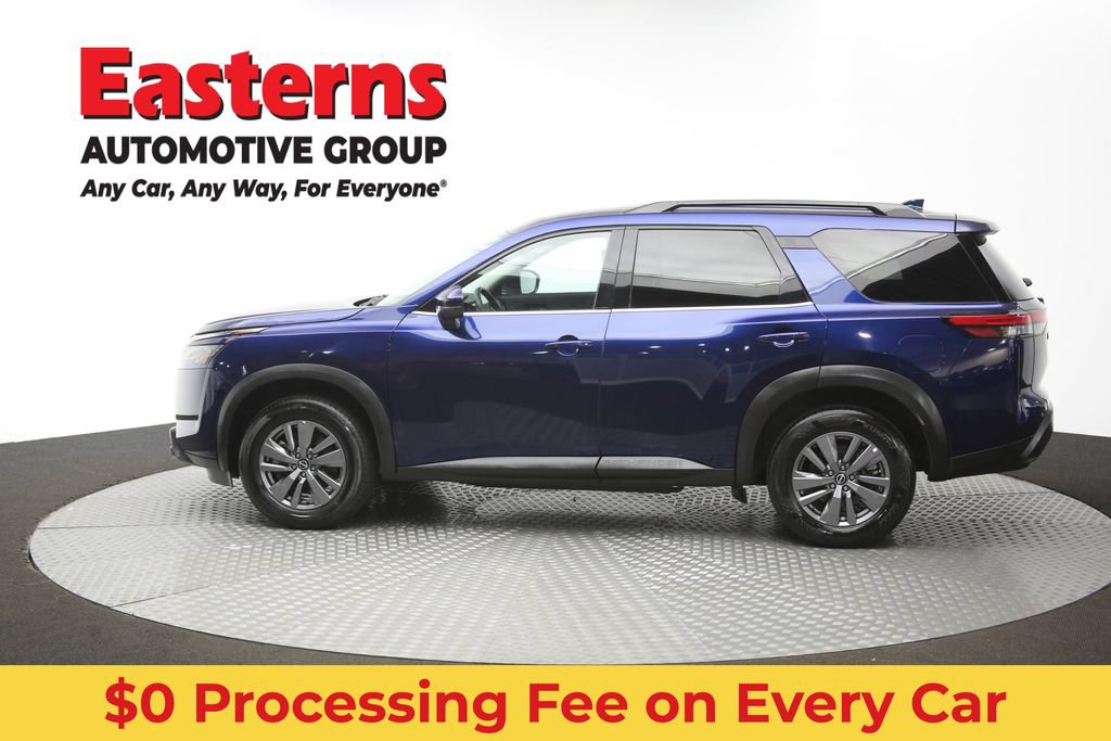 Used 2025 Nissan Pathfinder SV FWD image 60