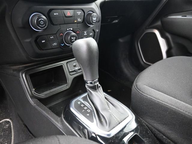 Used 2021 Jeep Renegade Latitude image 32