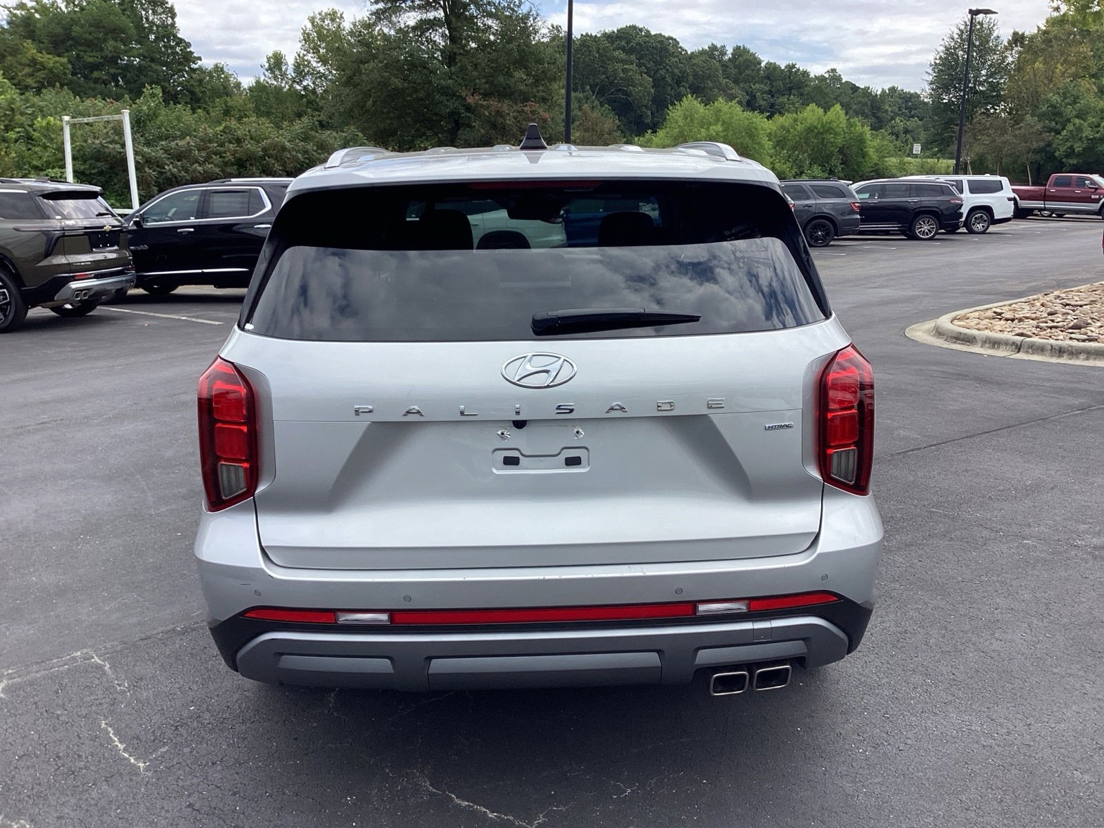 Used 2024 Hyundai Palisade SEL image 3