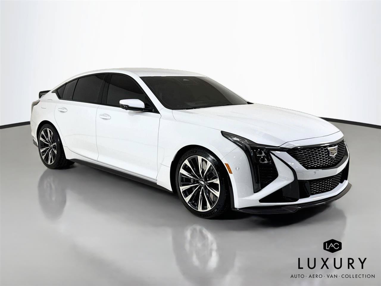 Used 2025 Cadillac CT5 V Blackwing w/ Carbon Fiber 2 Package RWD image 3