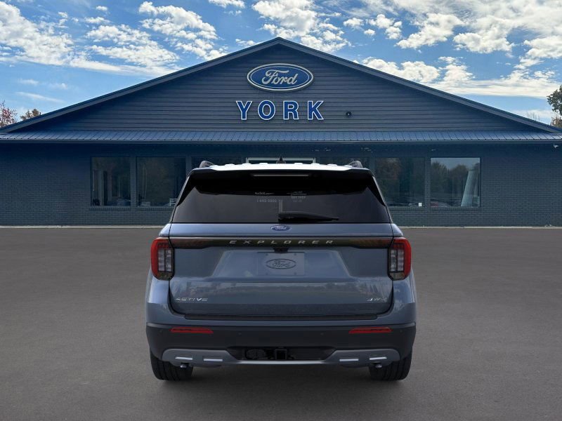 New 2026 Ford Explorer Active w/ Active Comfort Package image 5