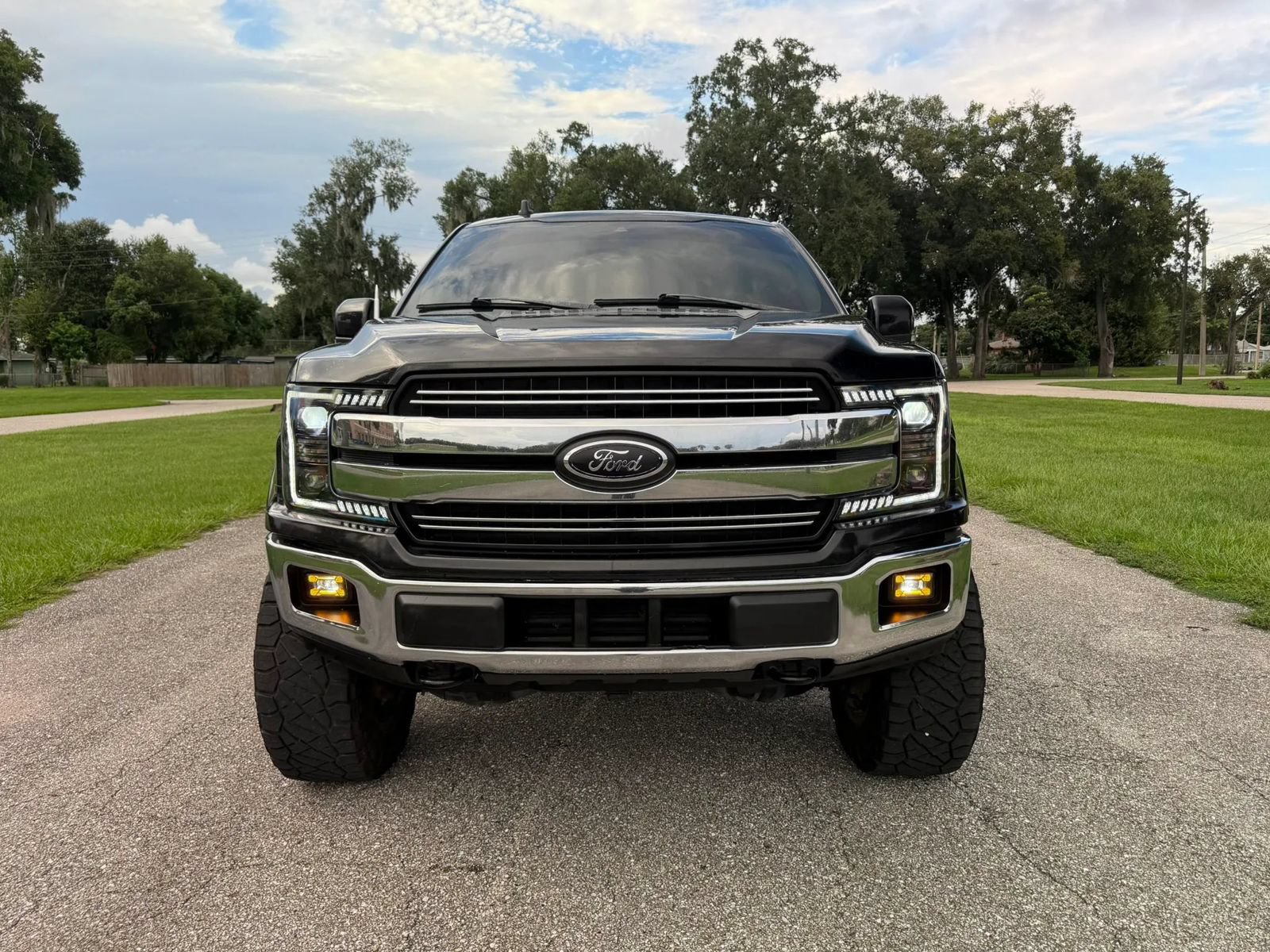 Used 2019 Ford F150 Lariat w/ Trailer Tow Package AWD/4WD image 2