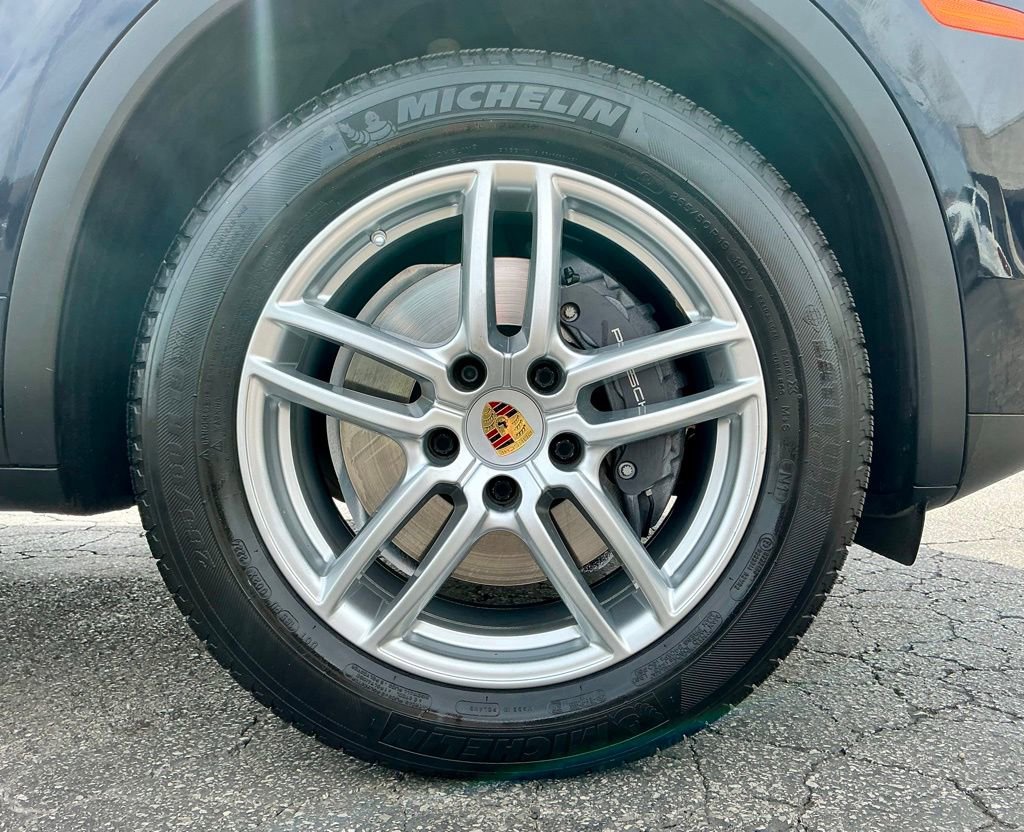 Used 2018 Porsche Cayenne AWD/4WD image 20