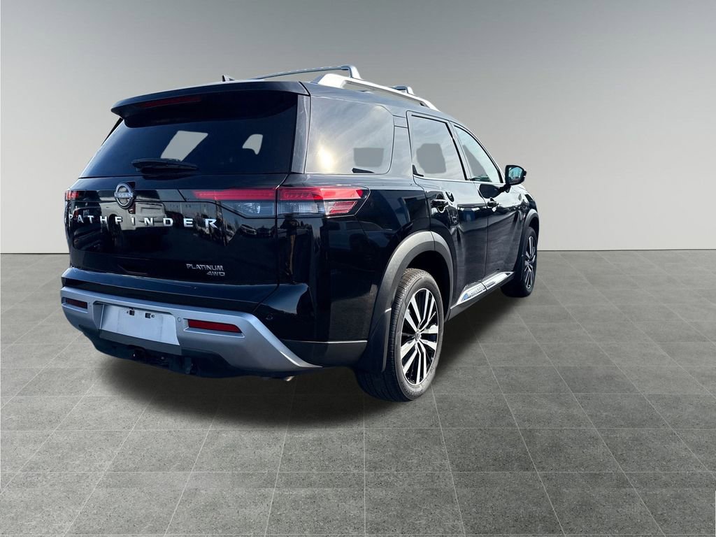 Used 2025 Nissan Pathfinder Platinum image 6