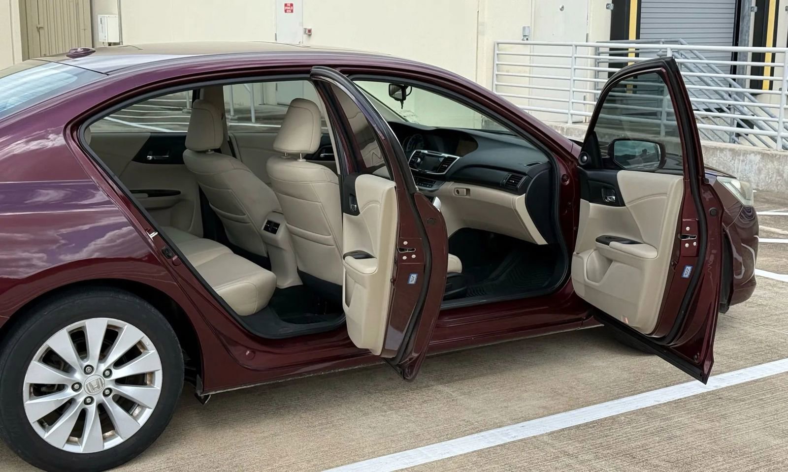 Used 2015 Honda Accord EX-L image 19