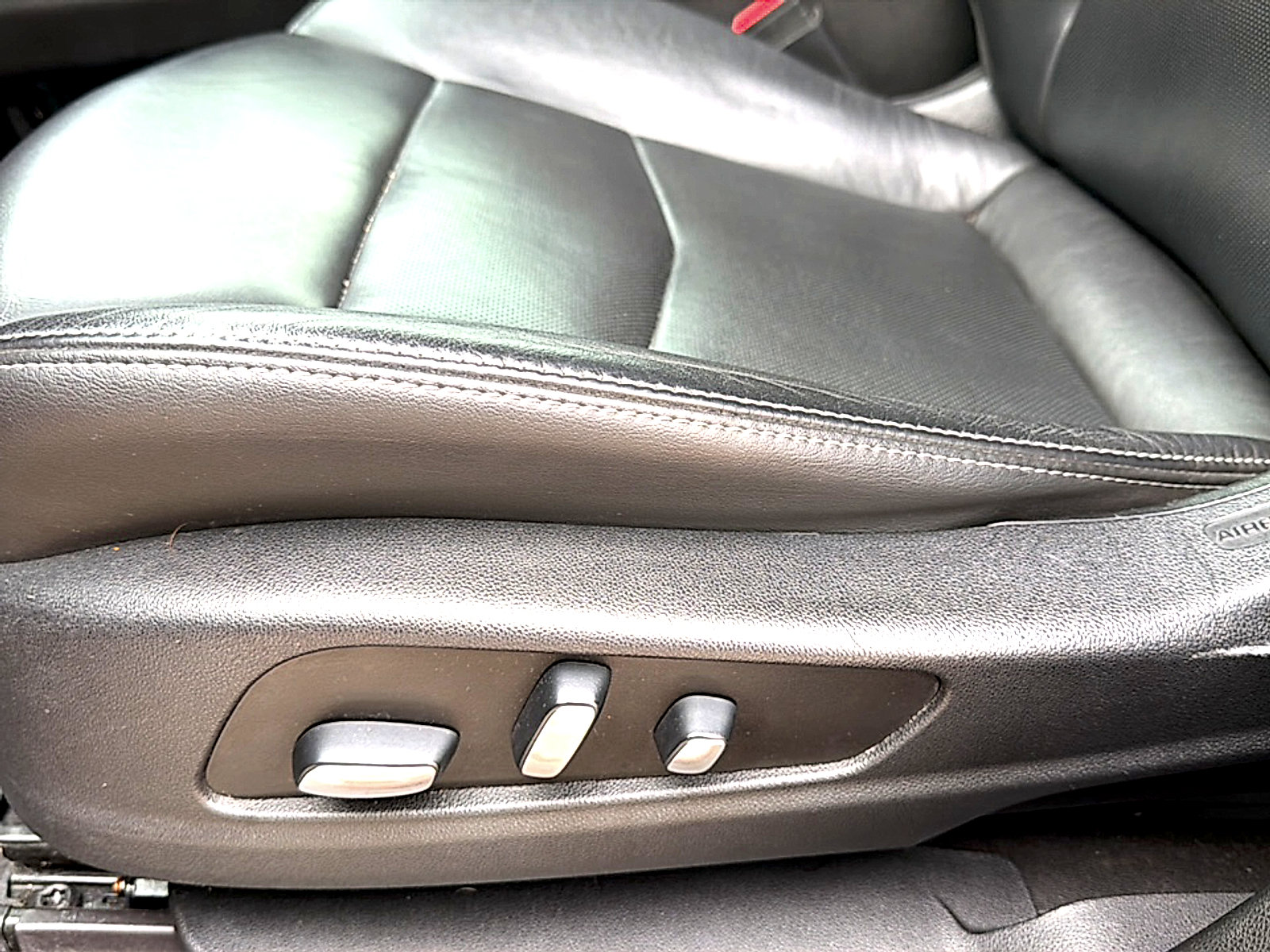 Used 2020 Cadillac XT6 Premium Luxury FWD image 6