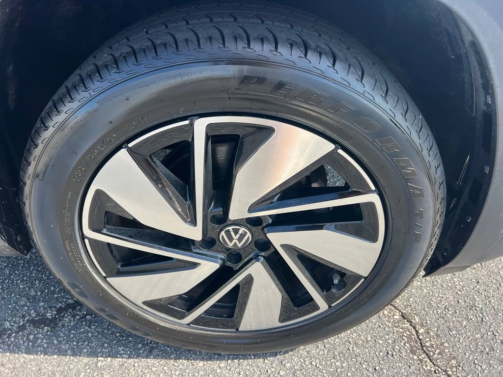 Used 2024 Volkswagen Atlas SE image 12