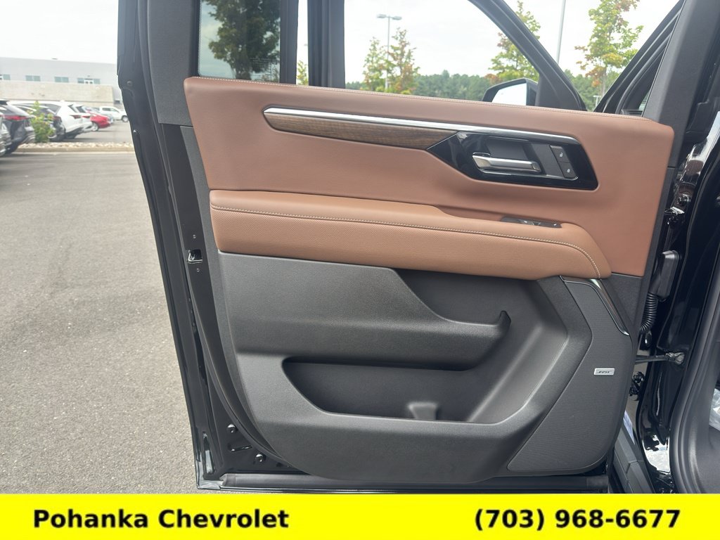 New 2026 Chevrolet Suburban High Country AWD/4WD image 27