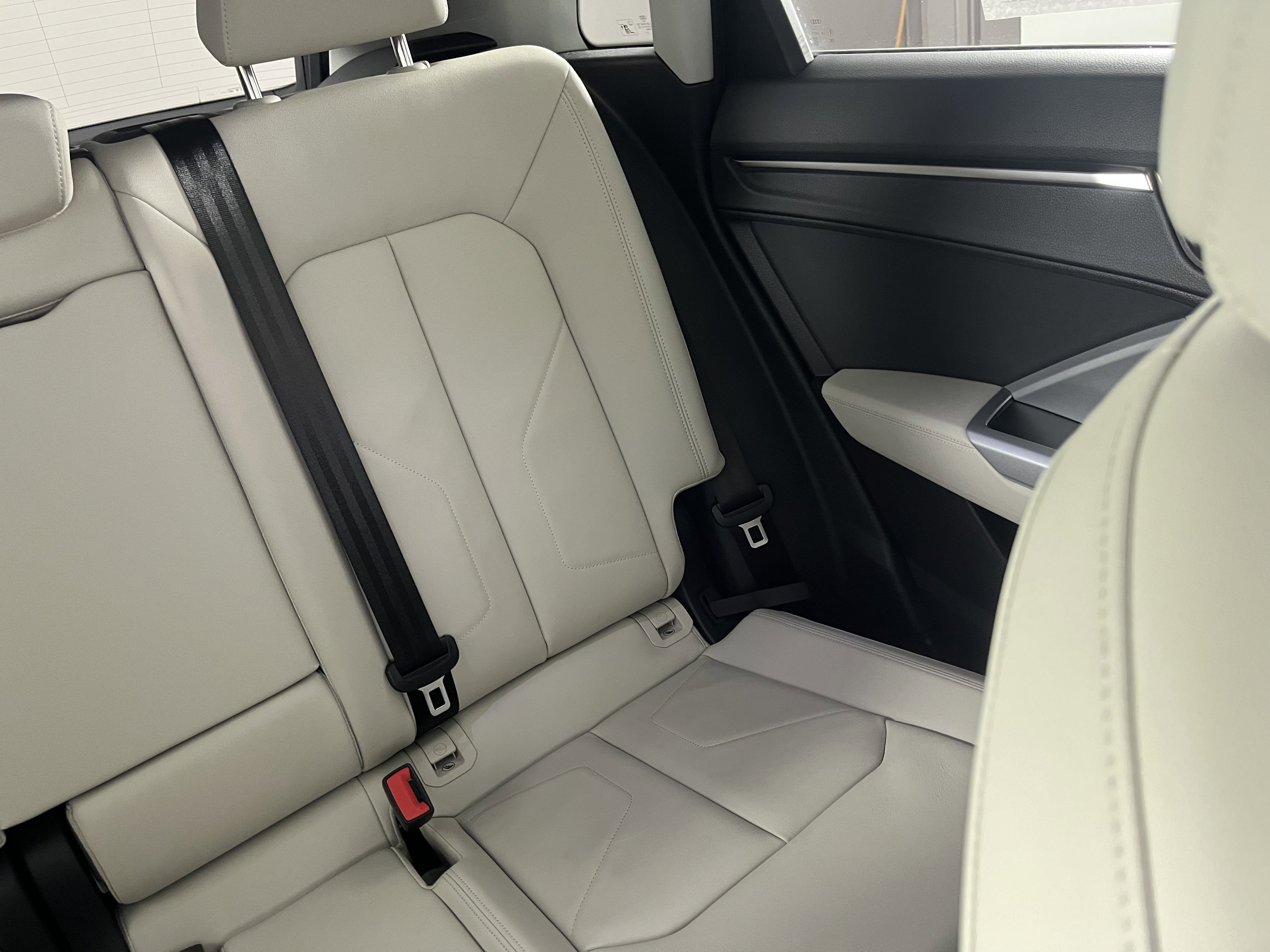 Used 2022 Audi Q3 2.0T Premium image 24