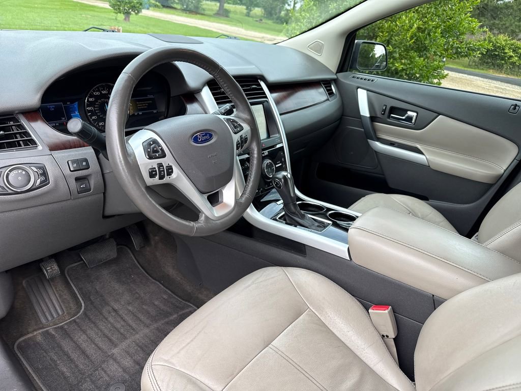 Used 2013 Ford Edge Limited FWD image 14