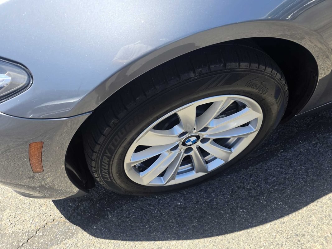 Used 2014 BMW 528i xDrive Sedan AWD/4WD image 40