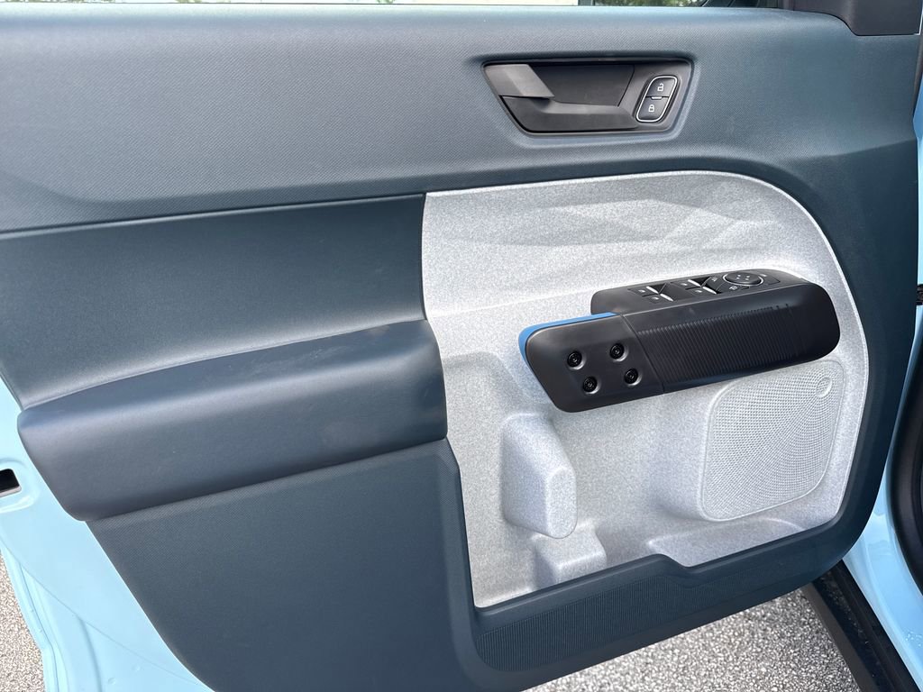 New 2026 Ford Maverick XLT image 17