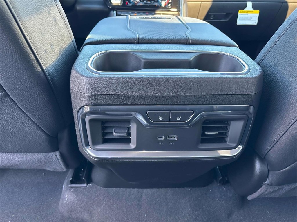 New 2026 GMC Sierra 3500 Denali w/ Denali Reserve Package image 5