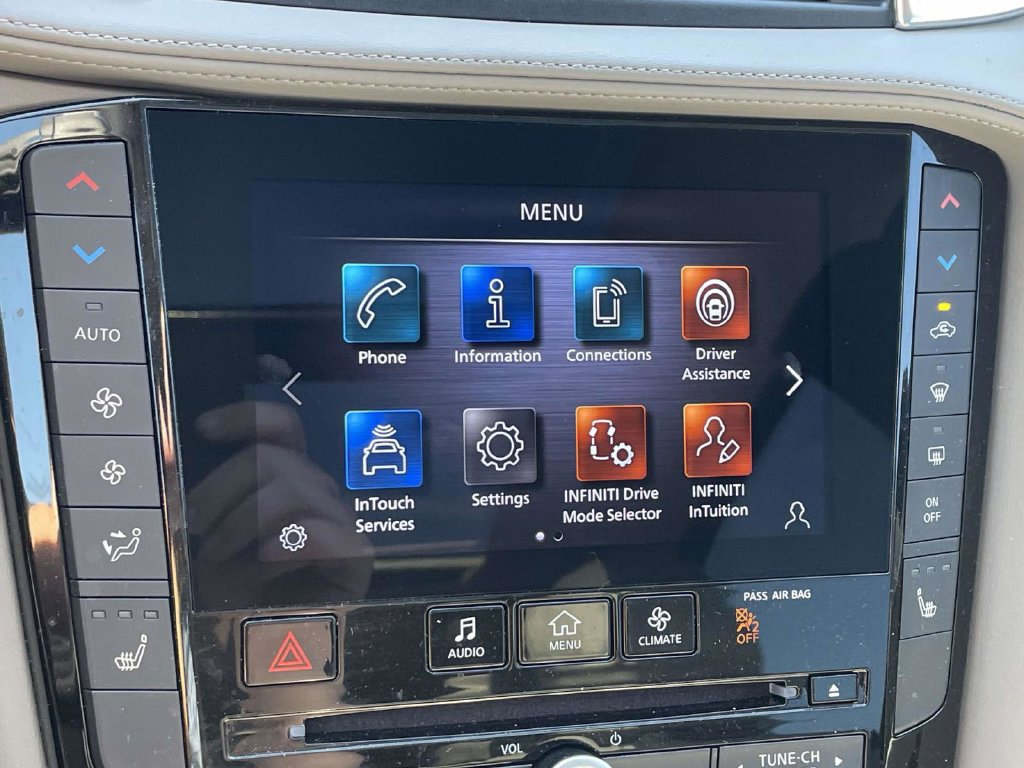 Used 2023 INFINITI QX50 Luxe FWD image 39