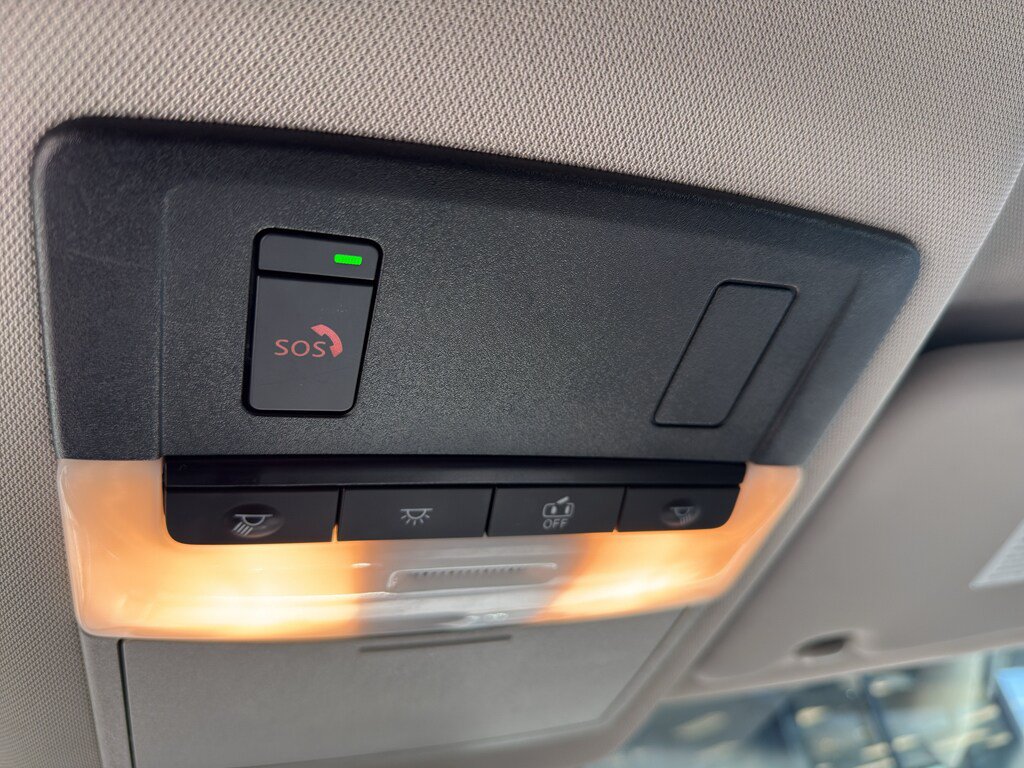 Used 2023 Nissan Rogue SV AWD/4WD image 17