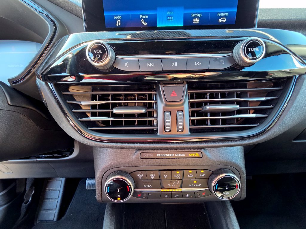 Used 2025 Ford Escape ST-Line Select AWD/4WD image 23