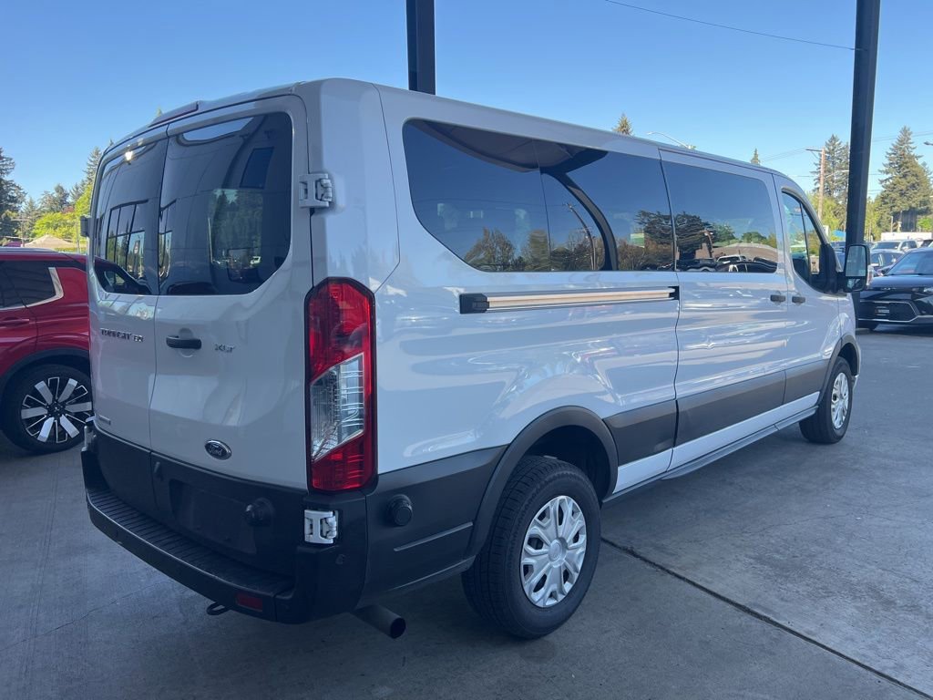 Used 2024 Ford Transit 350 XLT RWD image 4