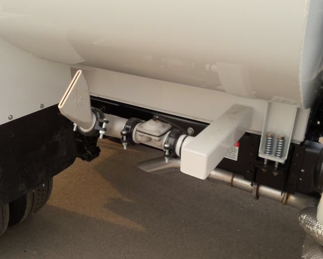 New 2027 Ford F750 2WD Regular Cab Super Duty image 17