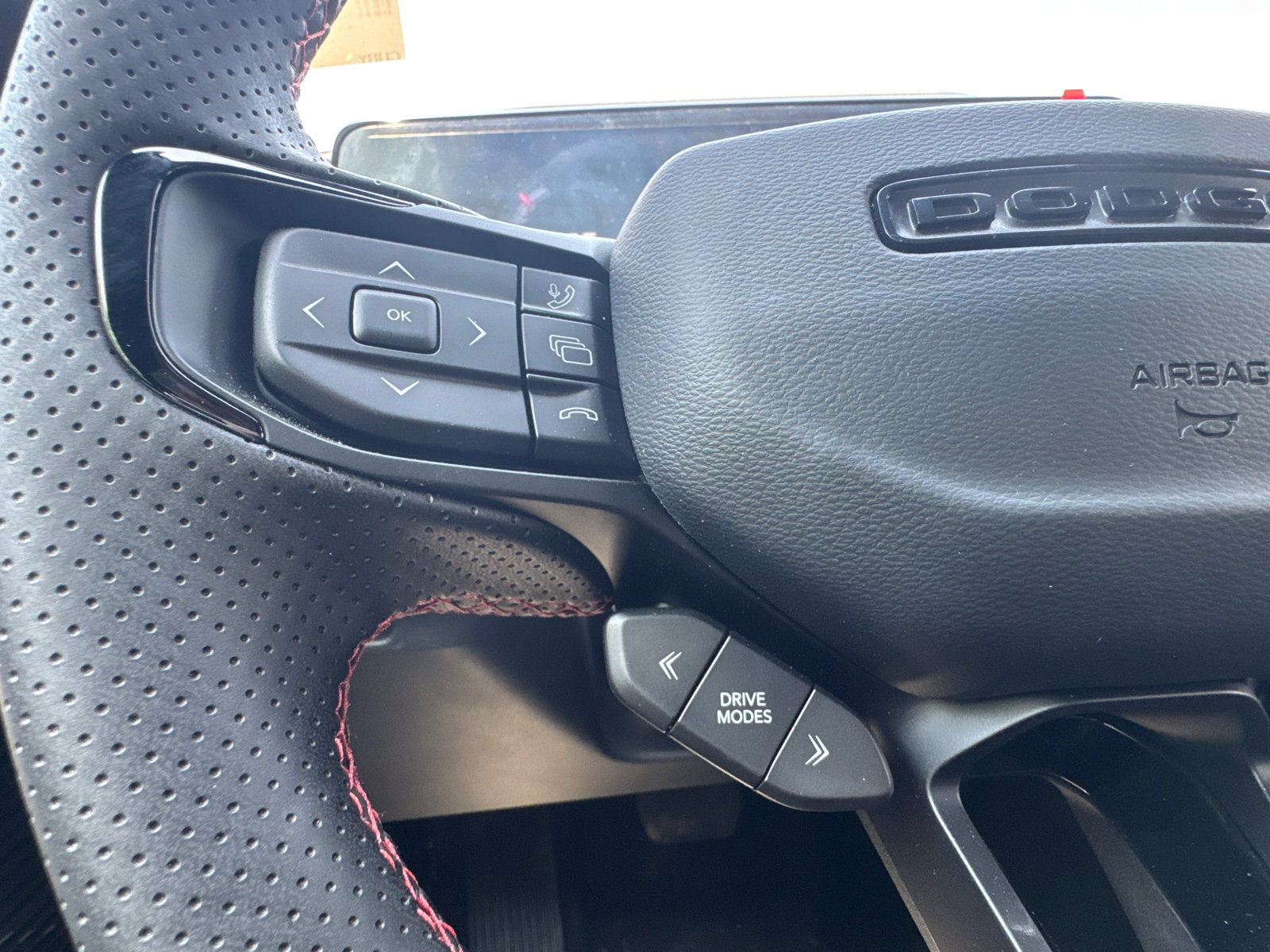 Used 2025 Dodge Charger R/T w/ Plus Group image 29