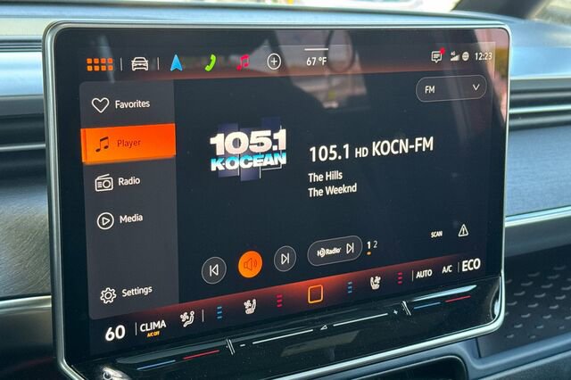 New 2025 Volkswagen ID. Buzz Pro S Plus image 19