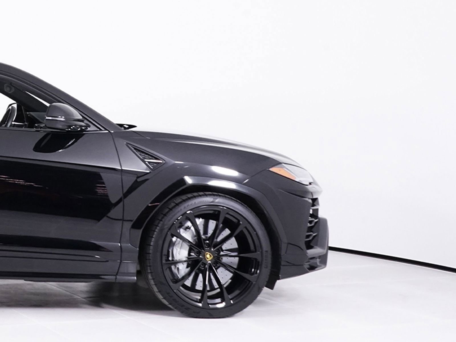 Used 2022 Lamborghini Urus image 15