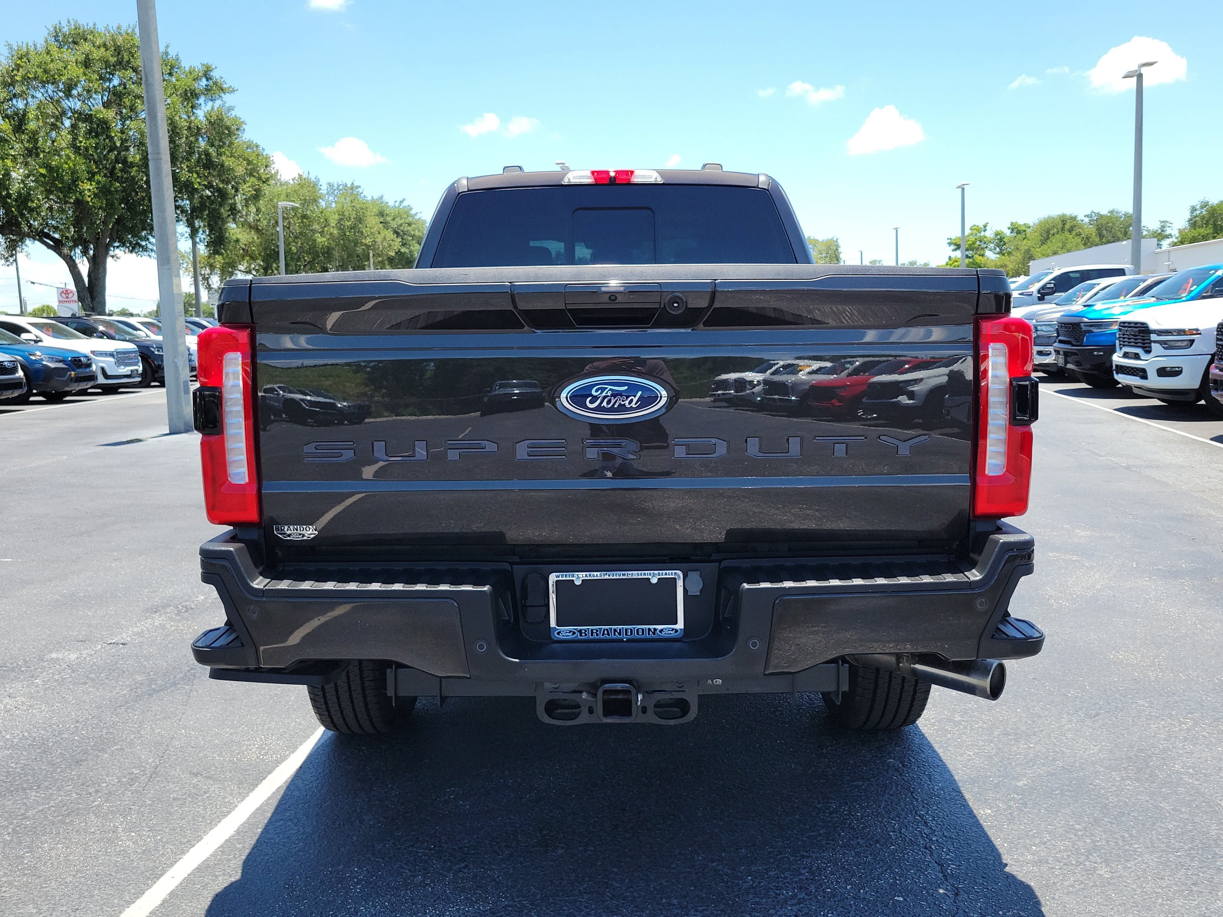 Used 2024 Ford F250 Lariat w/ Lariat Ultimate Package AWD/4WD image 8