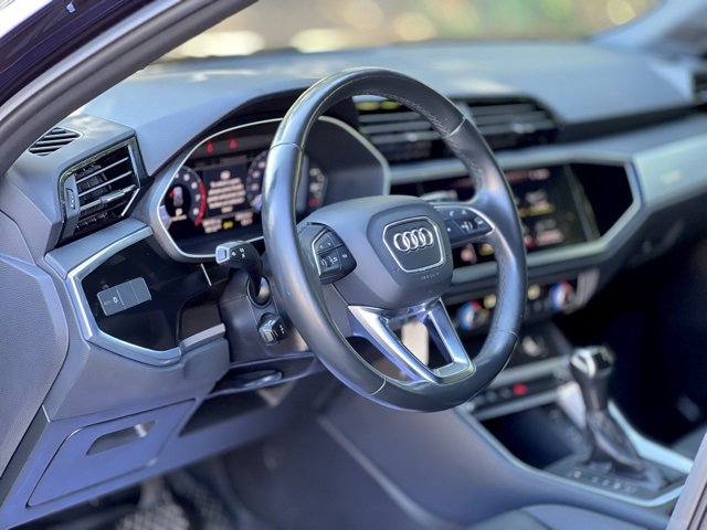 Used 2021 Audi Q3 2.0T Premium image 14
