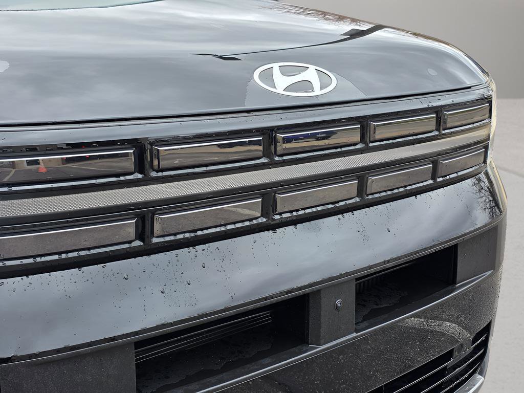 Used 2024 Hyundai Santa Fe Limited image 9