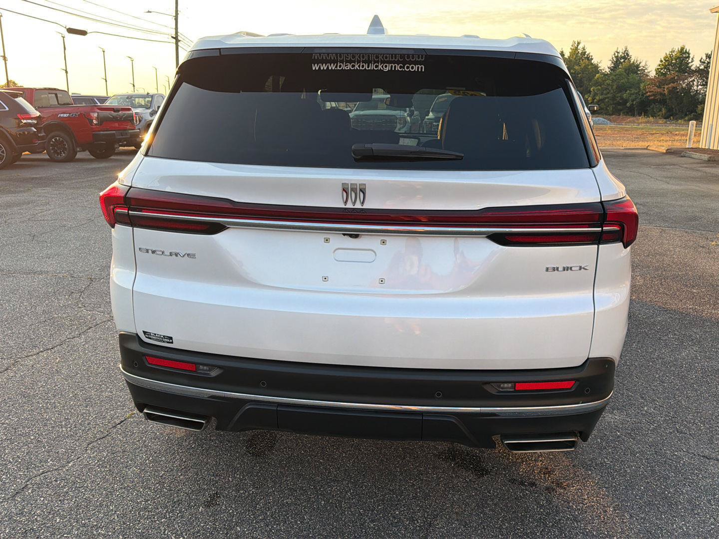 Used 2025 Buick Enclave Preferred FWD image 22