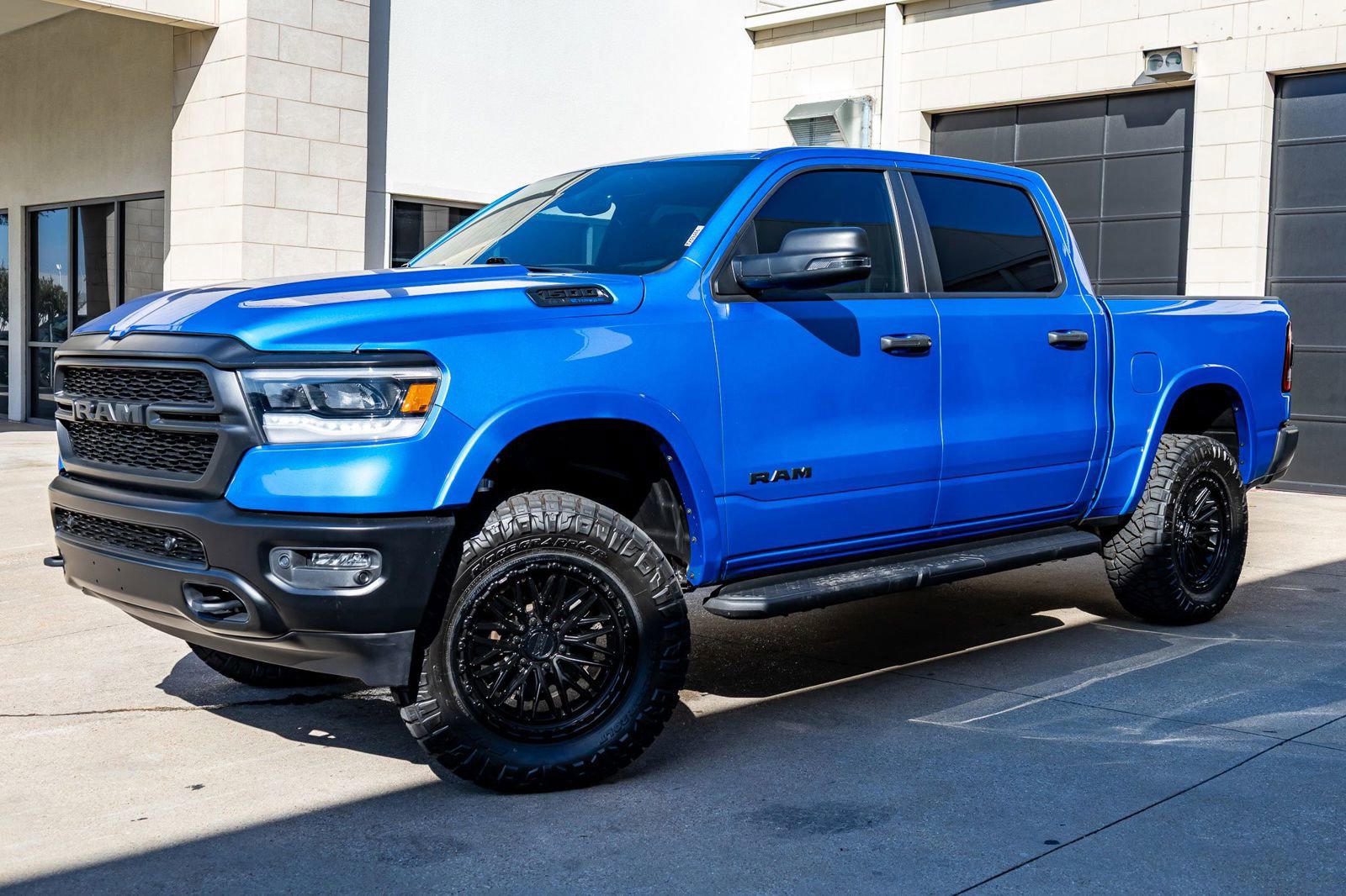 Used 2023 RAM 1500 Big Horn AWD/4WD image 5
