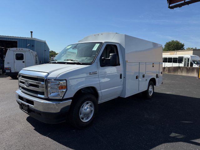 New 2026 Ford E-350 and Econoline 350 Super Duty w/ Power Equipment Group image 3