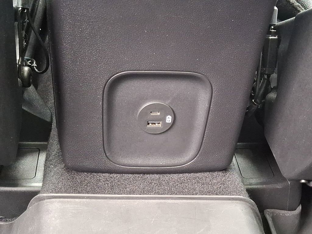 Used 2022 Ford Escape Titanium w/ Titanium Elite Package image 11