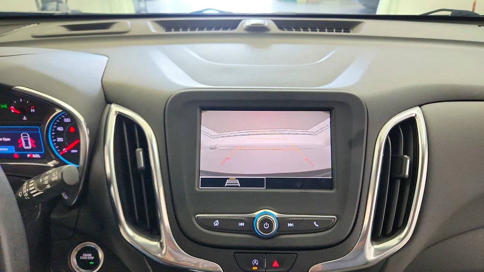 Used 2022 Chevrolet Equinox LT AWD/4WD image 18