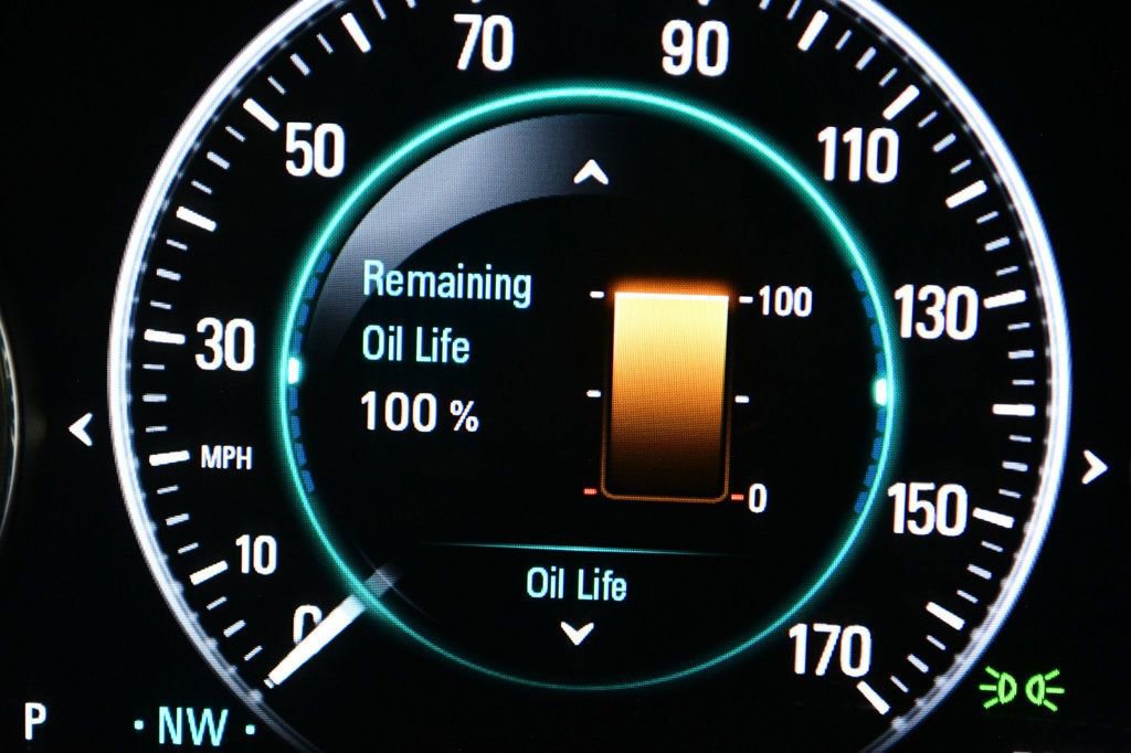 Used 2019 Buick Envision Premium w/ Driver Confidence Package image 46