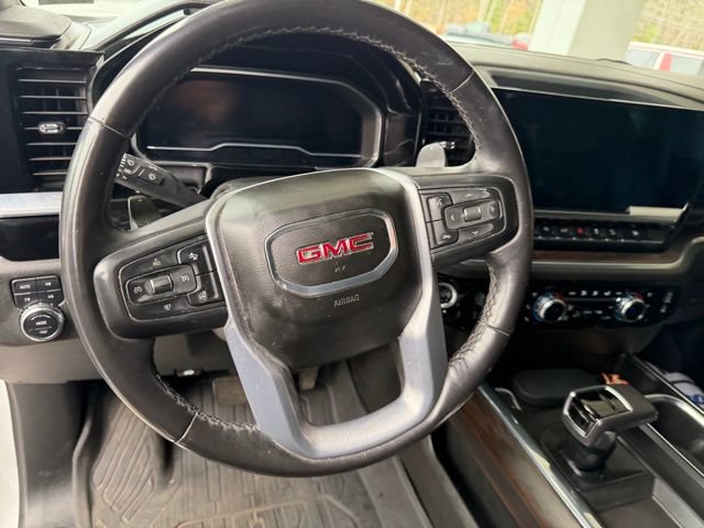 Used 2022 GMC Sierra 1500 SLT w/ SLT Premium Plus Package AWD/4WD image 18