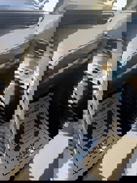 Used 2021 Toyota Venza XLE w/ Softex Package image 18