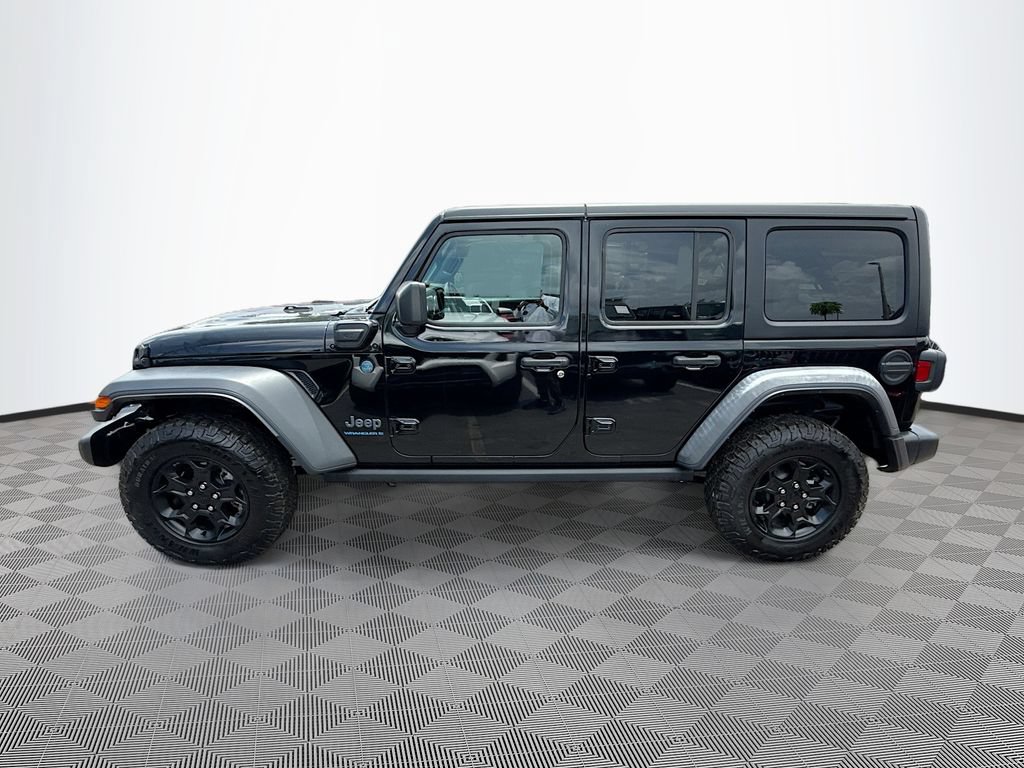 Used 2023 Jeep Wrangler Unlimited w/ Cold Weather Group AWD/4WD image 9