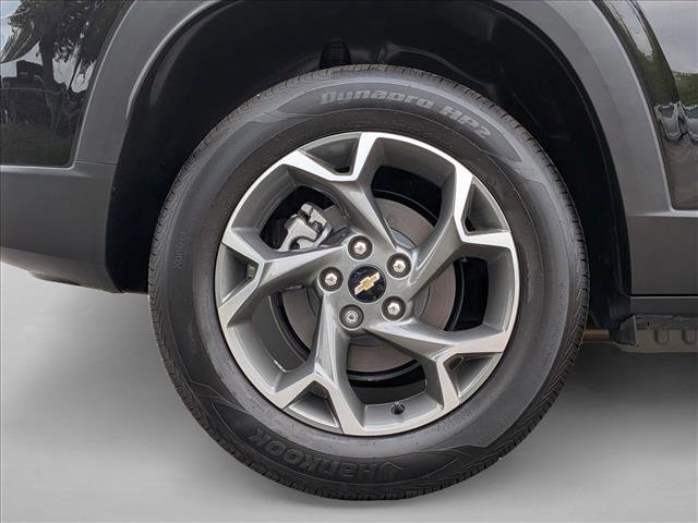 Used 2025 Chevrolet Trax LT w/ Driver Confidence Package image 24