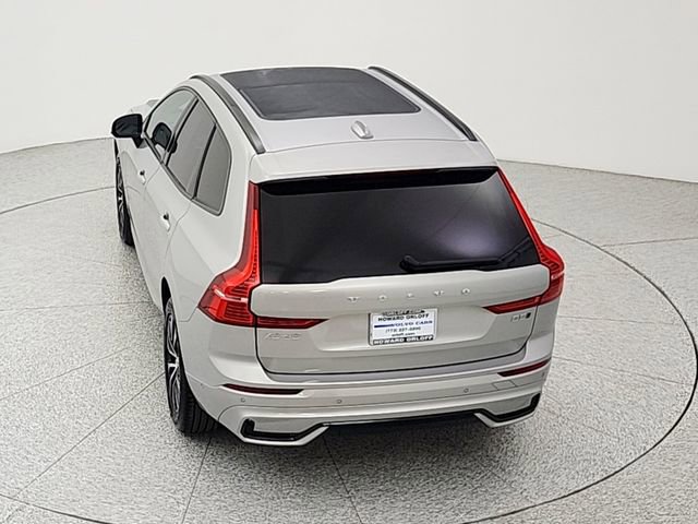 Certified 2025 Volvo XC60 B5 Plus AWD/4WD image 36