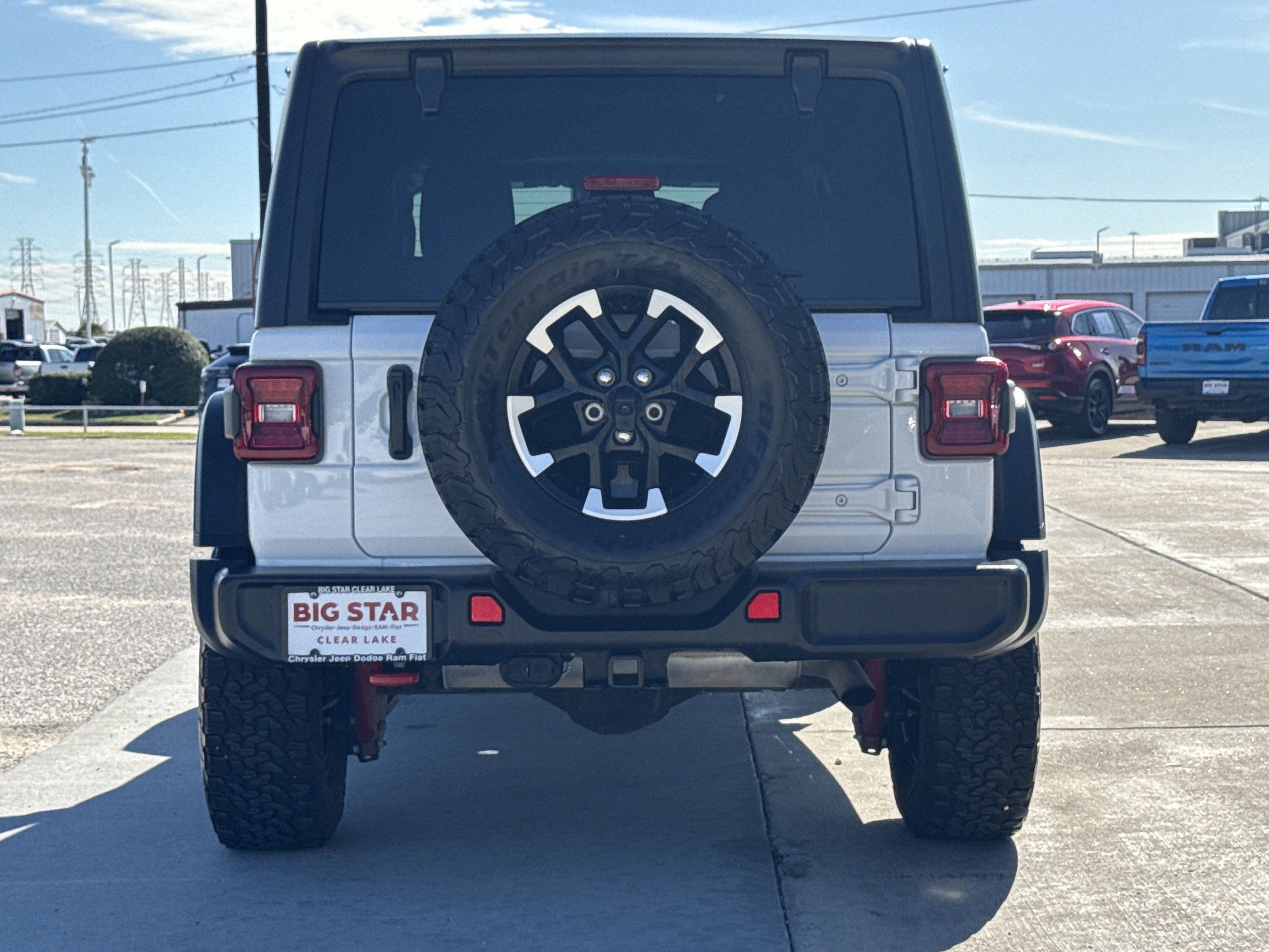Used 2025 Jeep Wrangler Unlimited Rubicon image 17