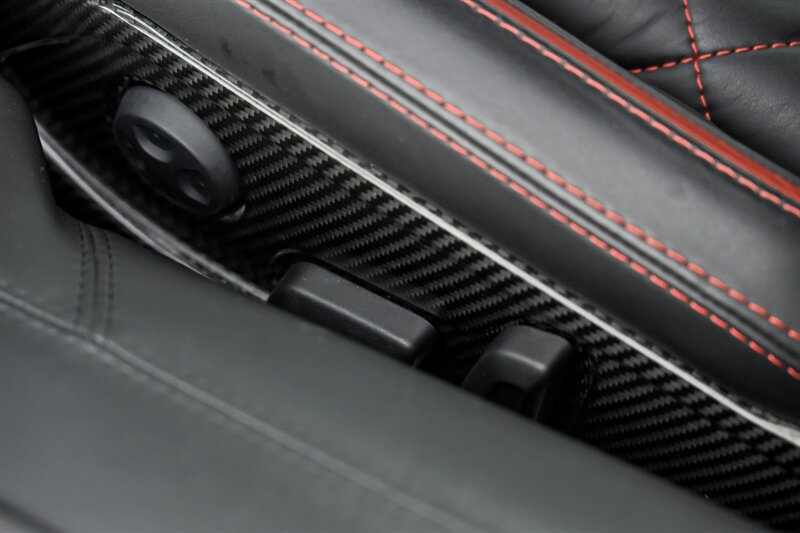 Used 2017 Lamborghini Aventador S AWD/4WD image 22