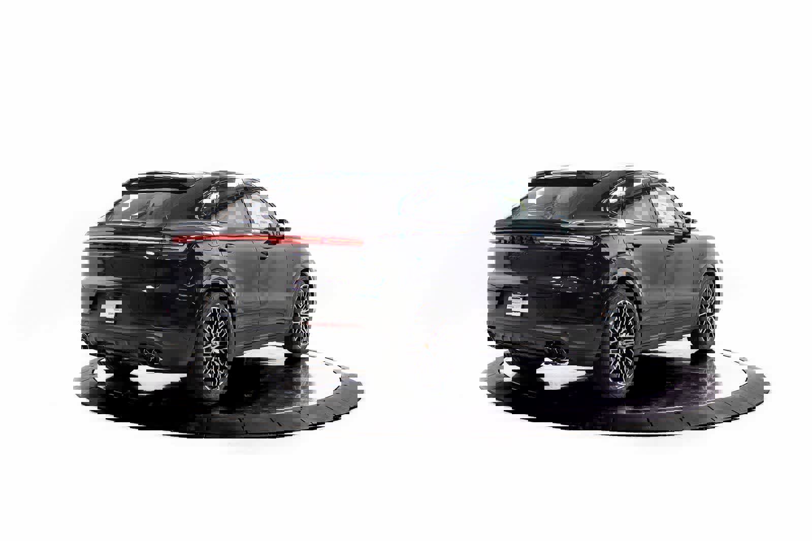 New 2026 Porsche Cayenne S image 7