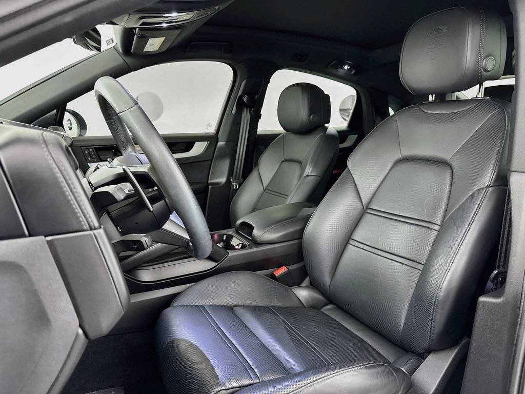Used 2024 Porsche Cayenne Coupe AWD/4WD image 21