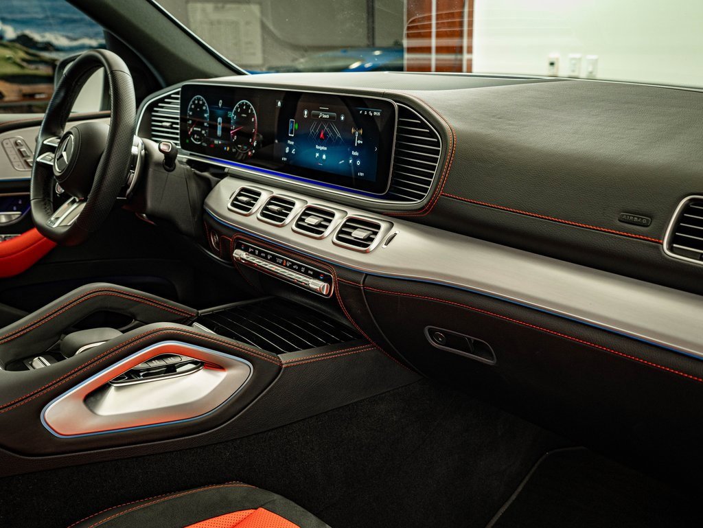 Certified 2025 Mercedes-Benz GLE 53 AMG 4MATIC image 25