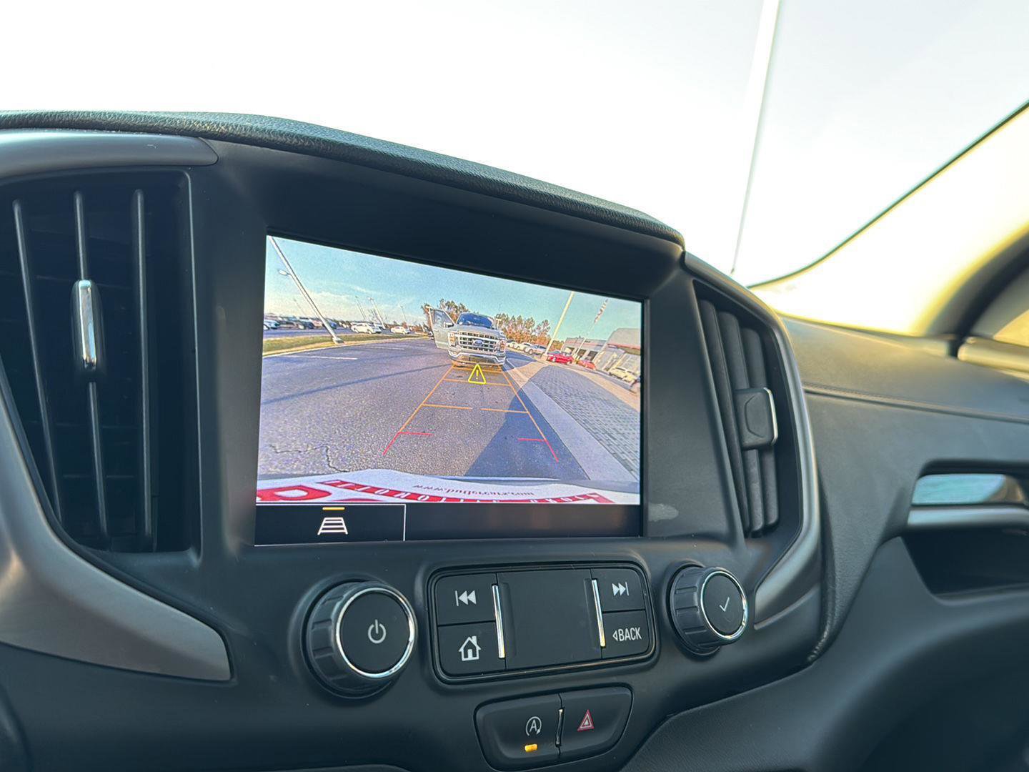 Used 2024 GMC Terrain AT4 image 24