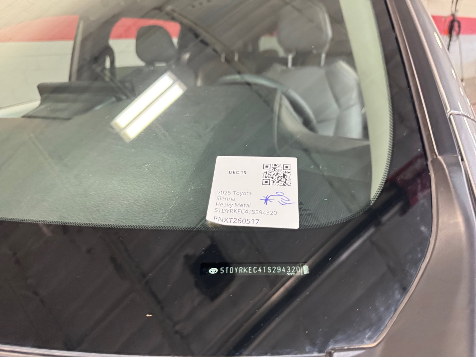 Certified 2026 Toyota Sienna XLE FWD image 24