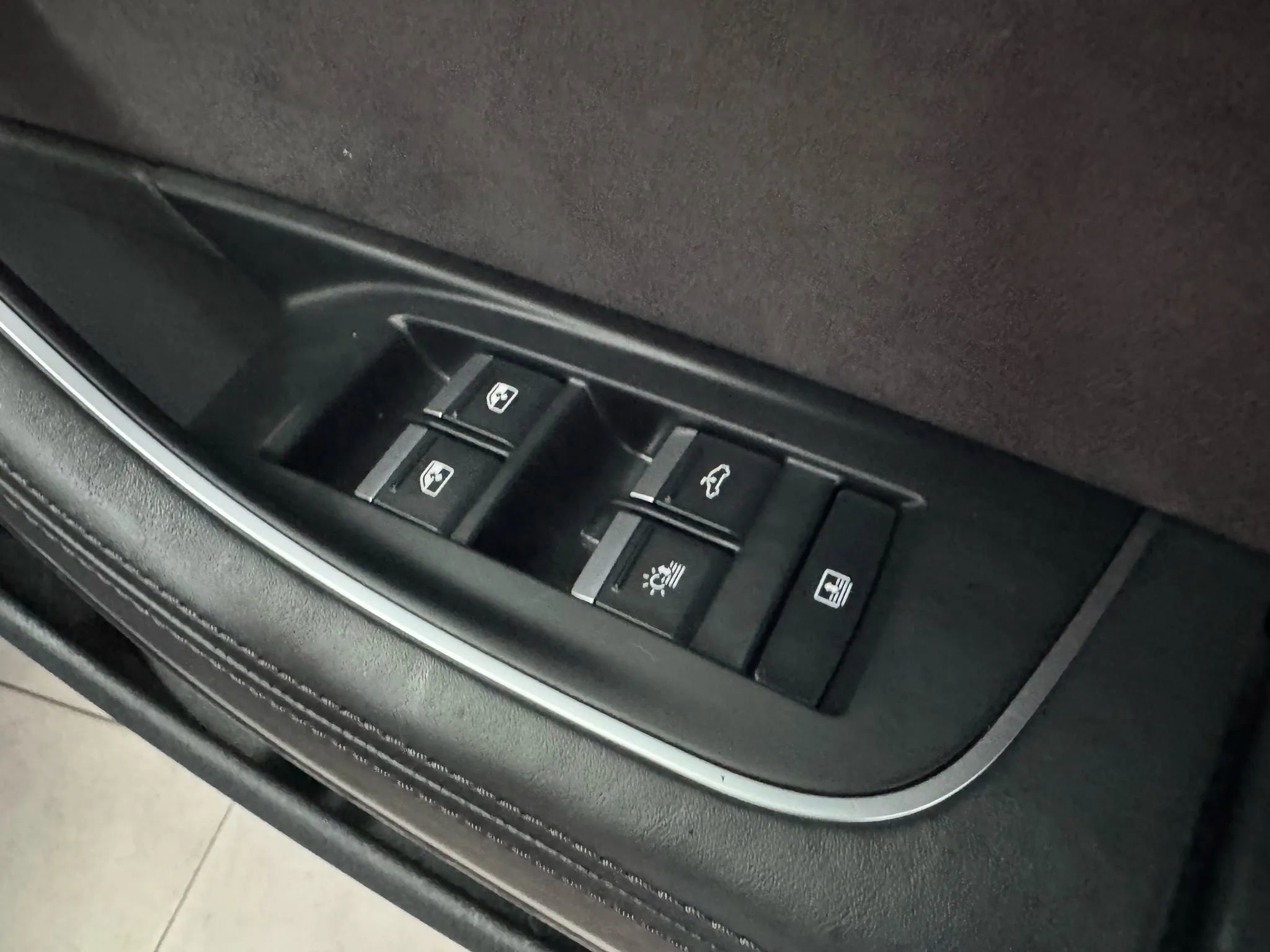 Used 2019 Audi A8 L 3.0T w/ Executive Package image 19