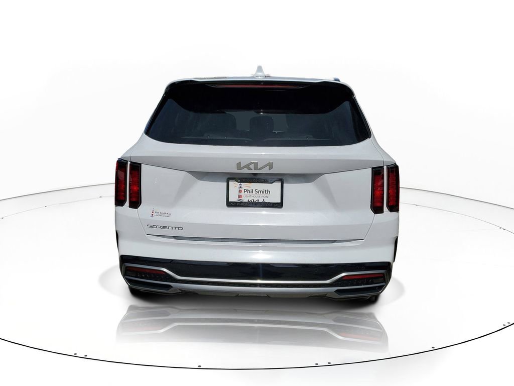 Certified 2023 Kia Sorento S FWD image 5