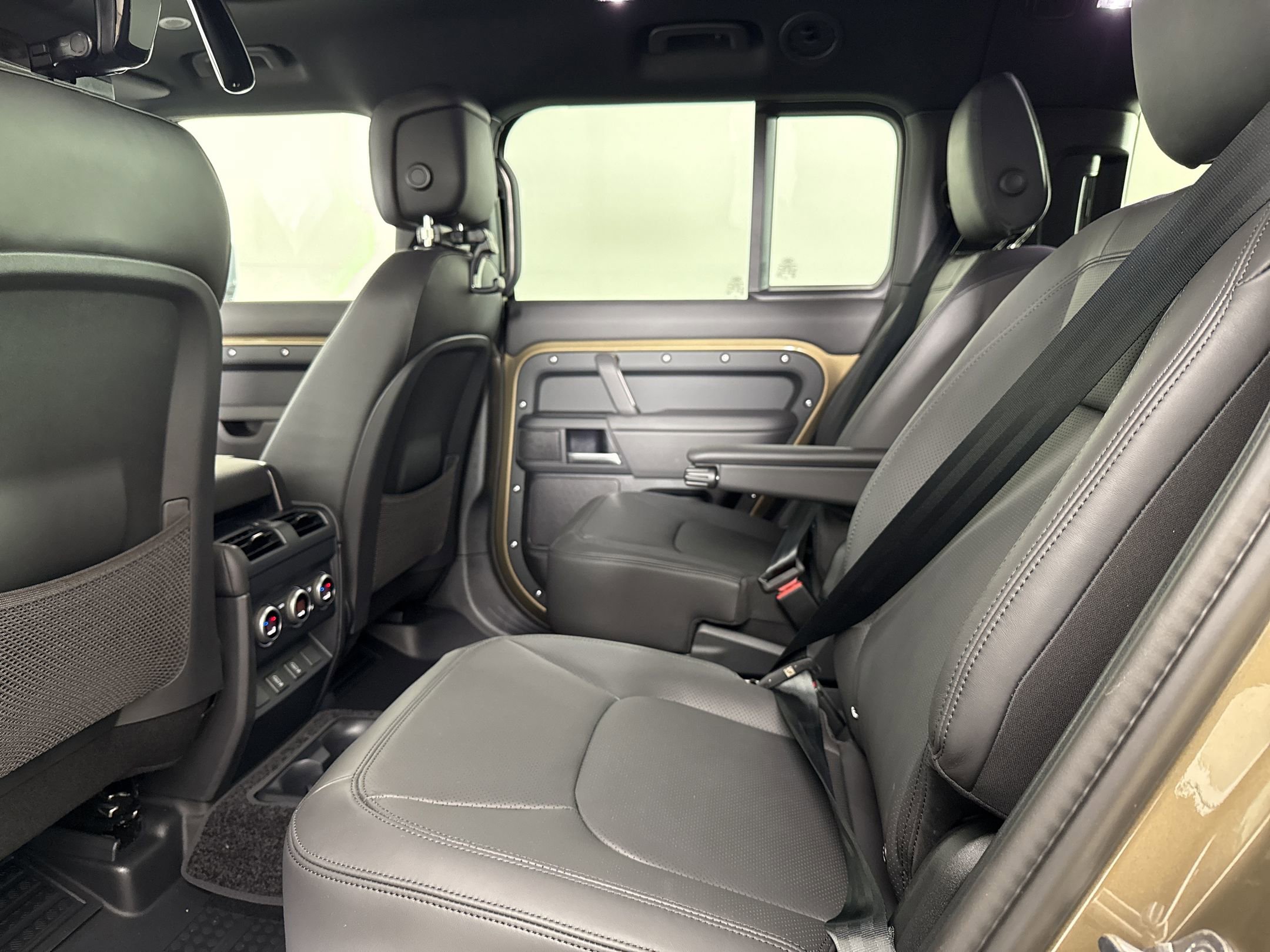 New 2026 Land Rover Defender 130 S AWD/4WD image 23